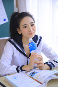 女士妆前乳大全图片
